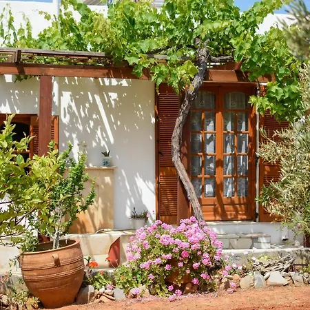 Βίλα Karmilos - A Family Near The Cretan Sea And The Mountains Σίσσι