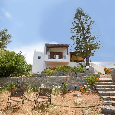 Karmilos - A Family Near The Cretan Sea And The Mountains Βίλα *